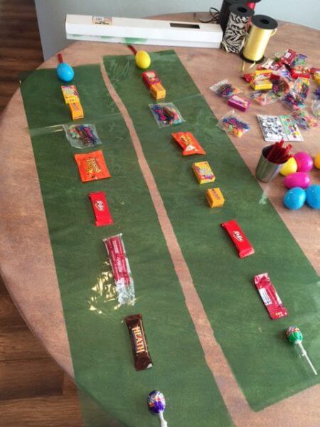 DIY cellophane candy lei snake!