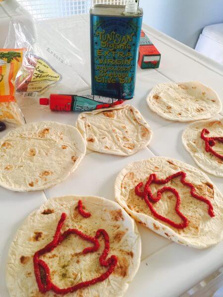 Pita Pizza Panini w/Trader Joes ingredients. Super easy weeknight dinner!