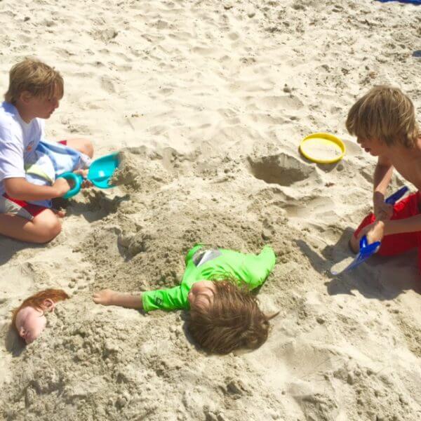 sand fun - bury your little brother