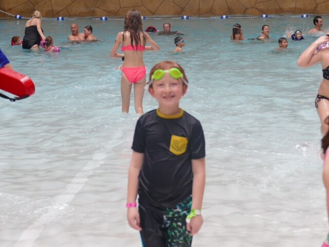 Great Wolf Lodge California Wave Pool