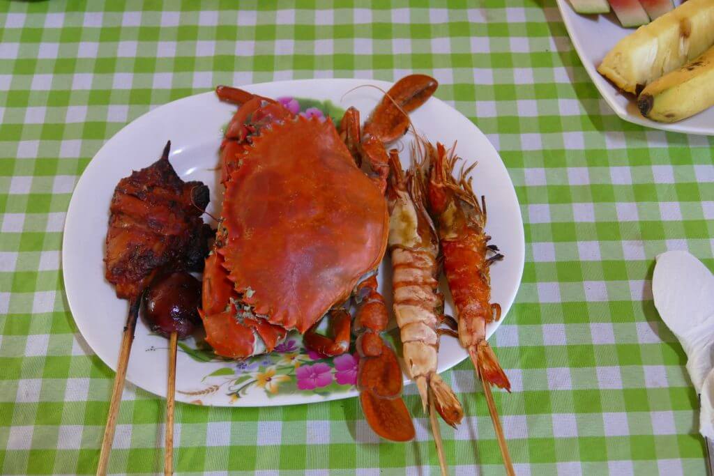 seafood feast for lunch while touring boracay island