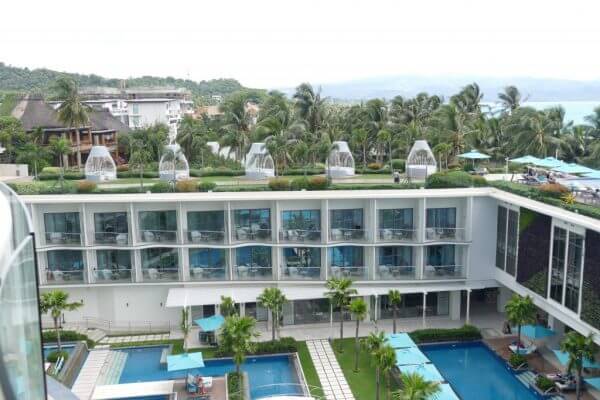courtyard pool at the lind