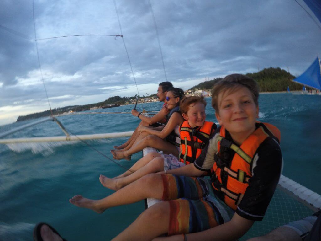 sunset paraw cruise on boracay