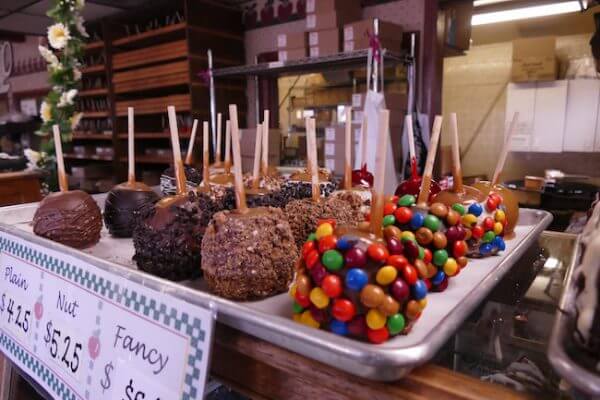 candy apples at Oak glen Village
